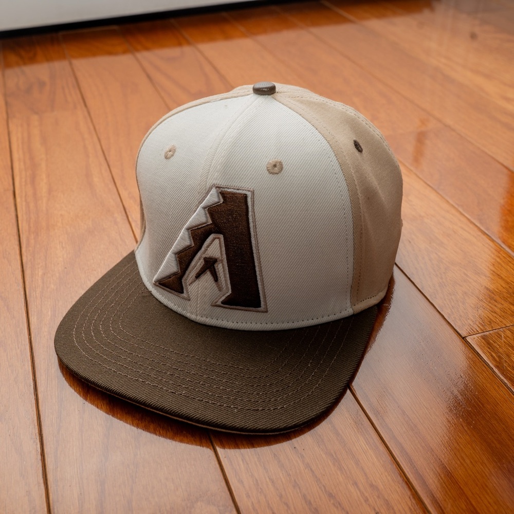 Arizona Diamondbacks Pro Standard Snapback